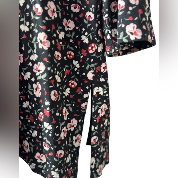 J.Jill Wearever Collection Floral Scoop-Neck Black Tunic Medium - Picture 6 of 12
